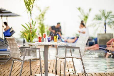Clover Hotel Patong ( Ex. Surf Hotel Patong )