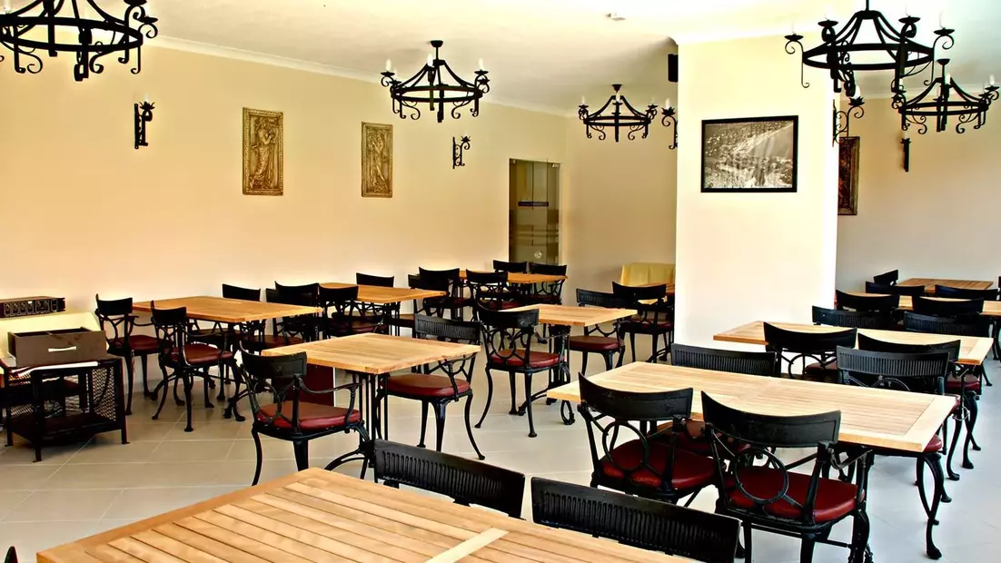 Boulevard Hotel