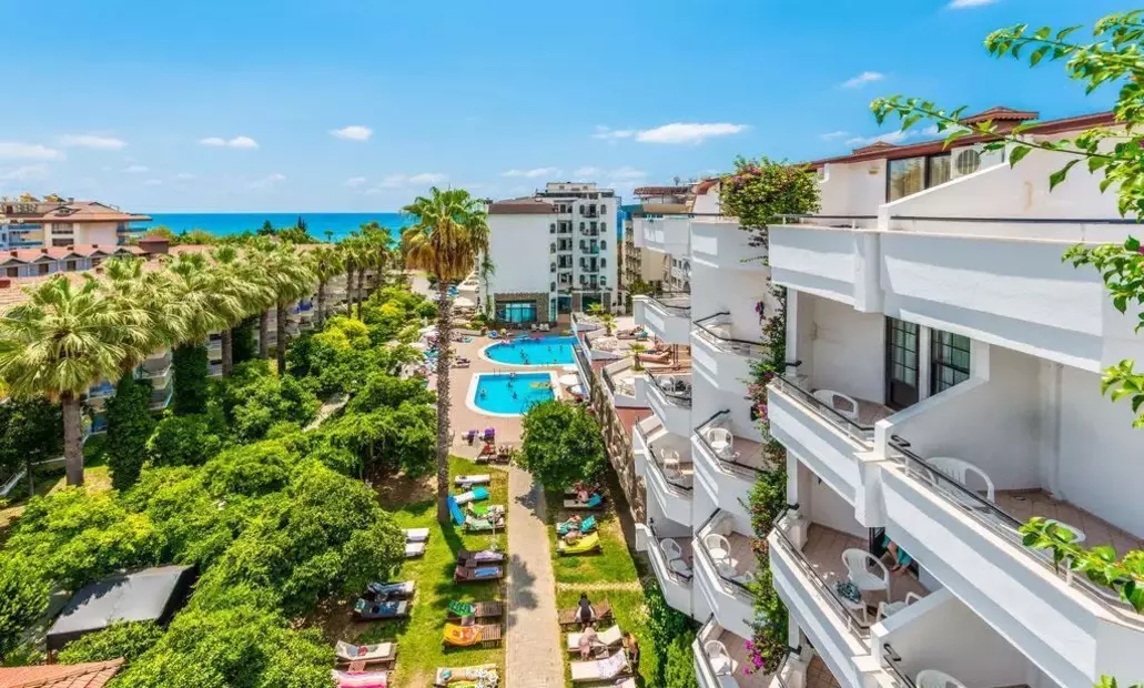 Boulevard Hotel