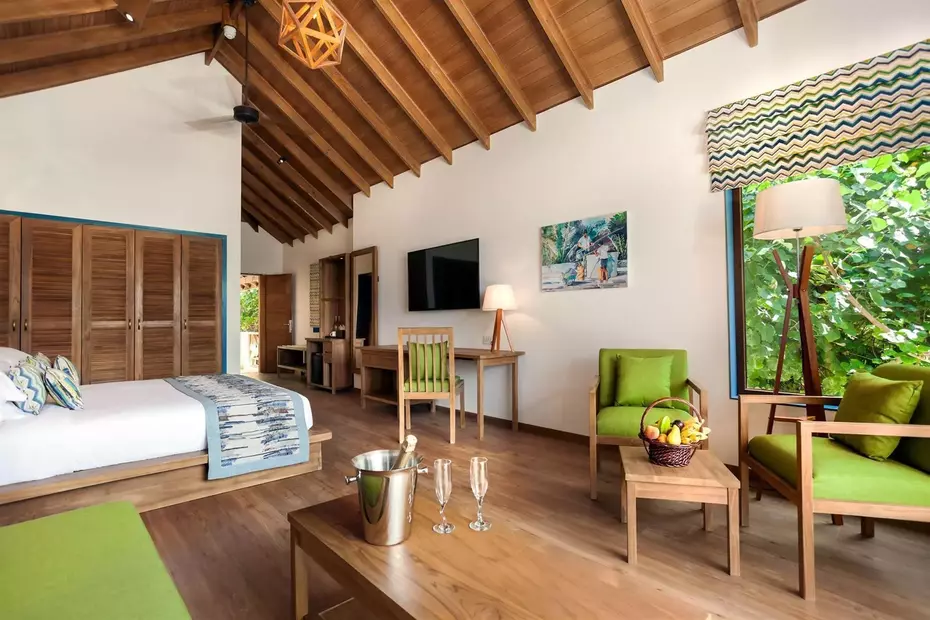 Reethi Faru Resort