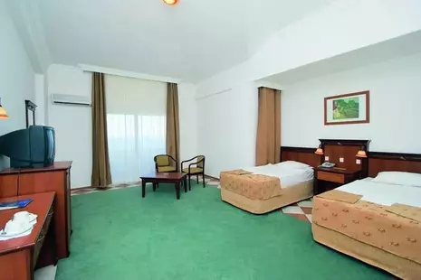 Senza Garden Holiday Club