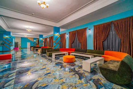 Senza Garden Holiday Club