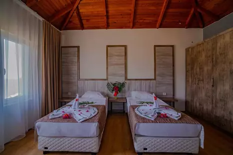 Senza Garden Holiday Club