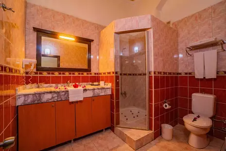 Senza Garden Holiday Club