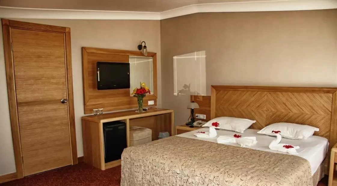 Alonya Beach Hotel