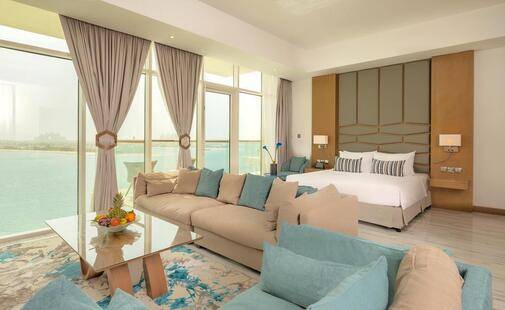 Royal Central The Palm