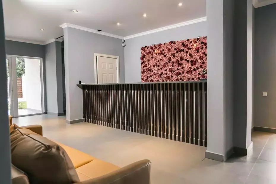 Higos Hotel