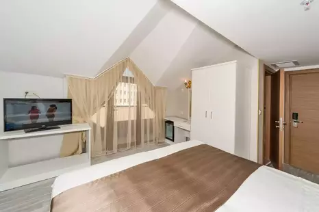 Grand Pamir Hotel