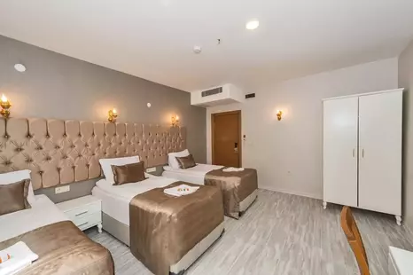 Grand Pamir Hotel