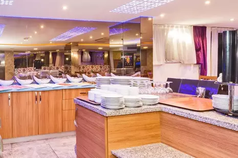 Grand Pamir Hotel