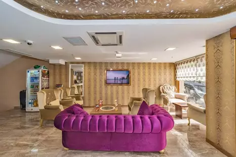 Grand Pamir Hotel
