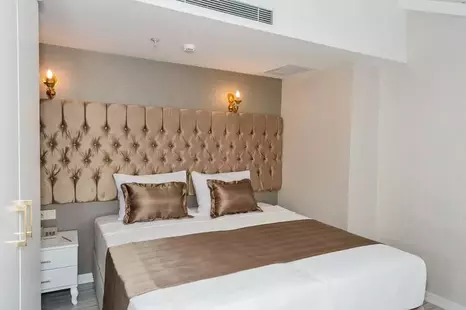 Grand Pamir Hotel