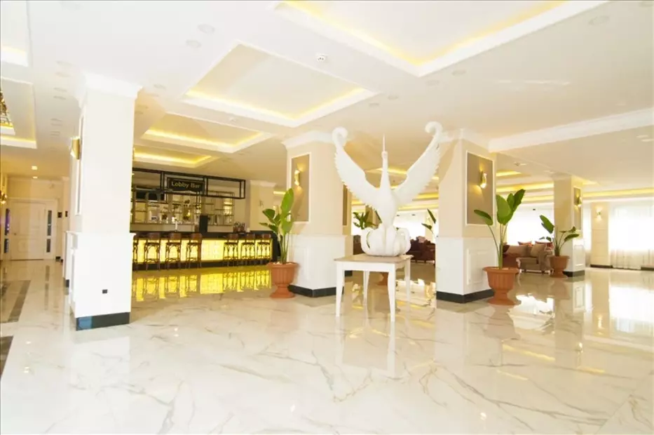 Crystal Land Of Paradise (Ex. Land Of Paradise Beach Hotel)