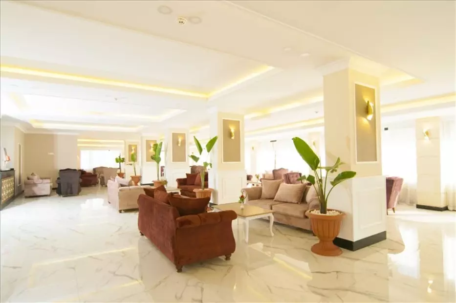 Crystal Land Of Paradise (Ex. Land Of Paradise Beach Hotel)