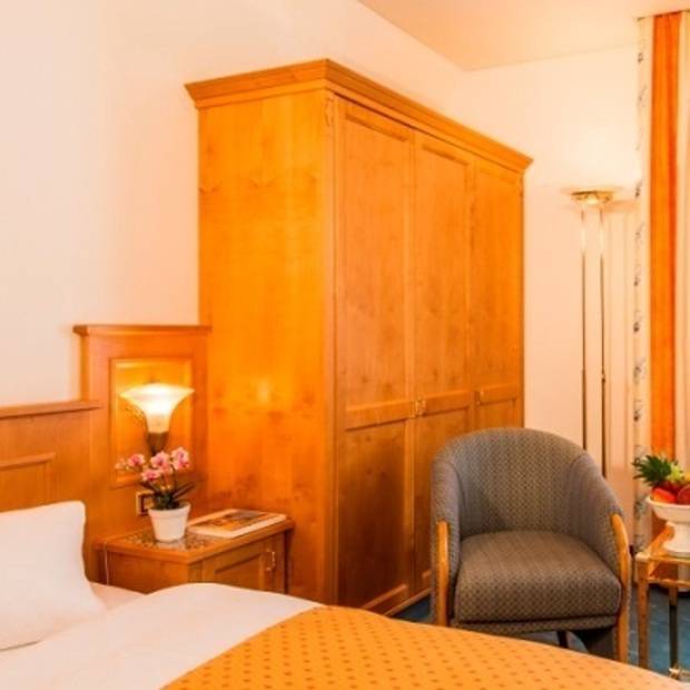 Cresta Palace