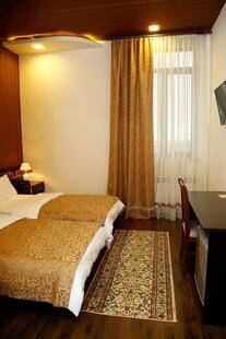 Tomus Hotel
