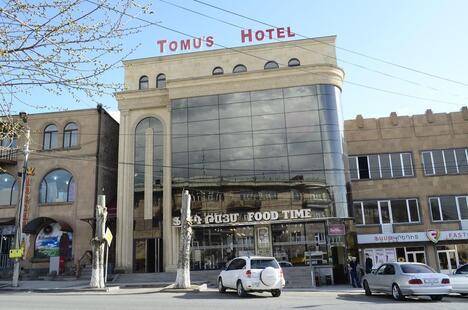 Tomus Hotel