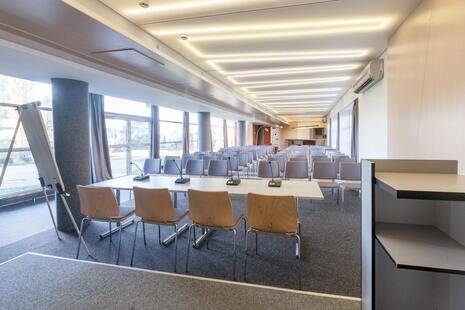 Ibb Hotel And Conference Center
