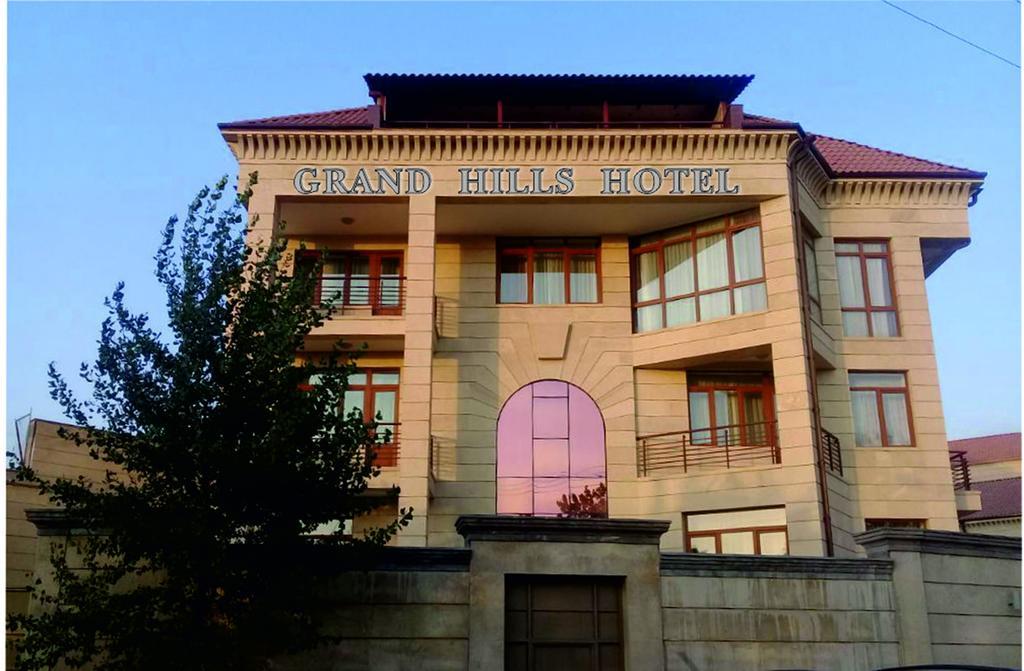 Отель Grand Hills Yerevan