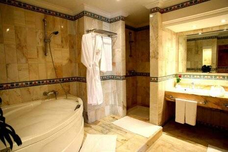 Le Palace Hotel