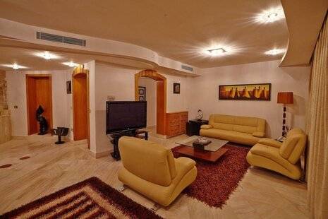 The Penthouse Suites Hotel