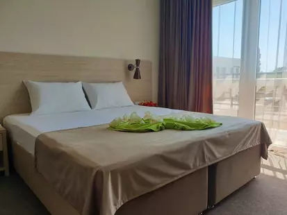Oasis Club Resort Hotel