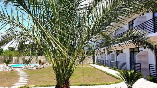 Oasis Club Resort Hotel