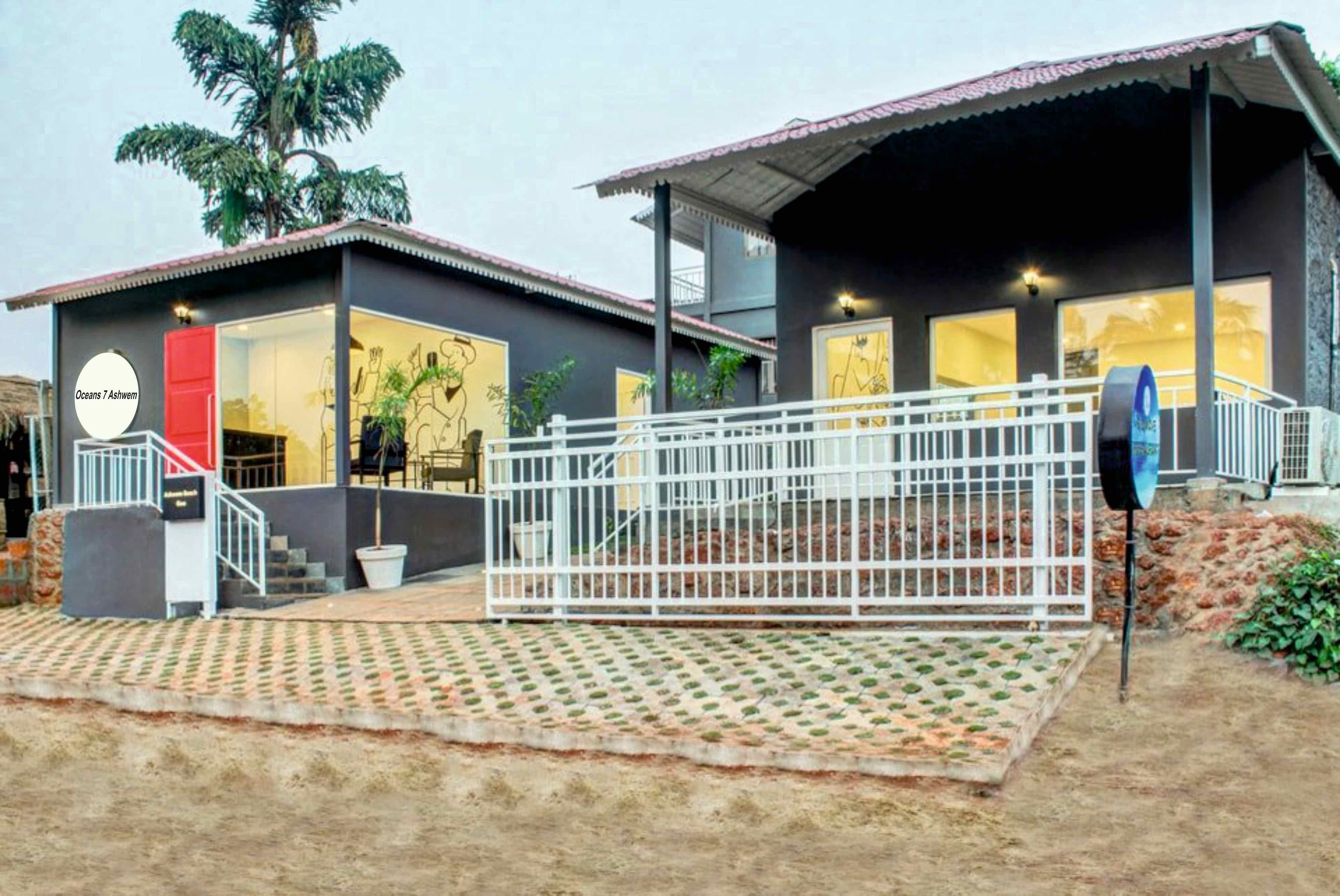 Oyo Townhouse 031 Ashvem Beach