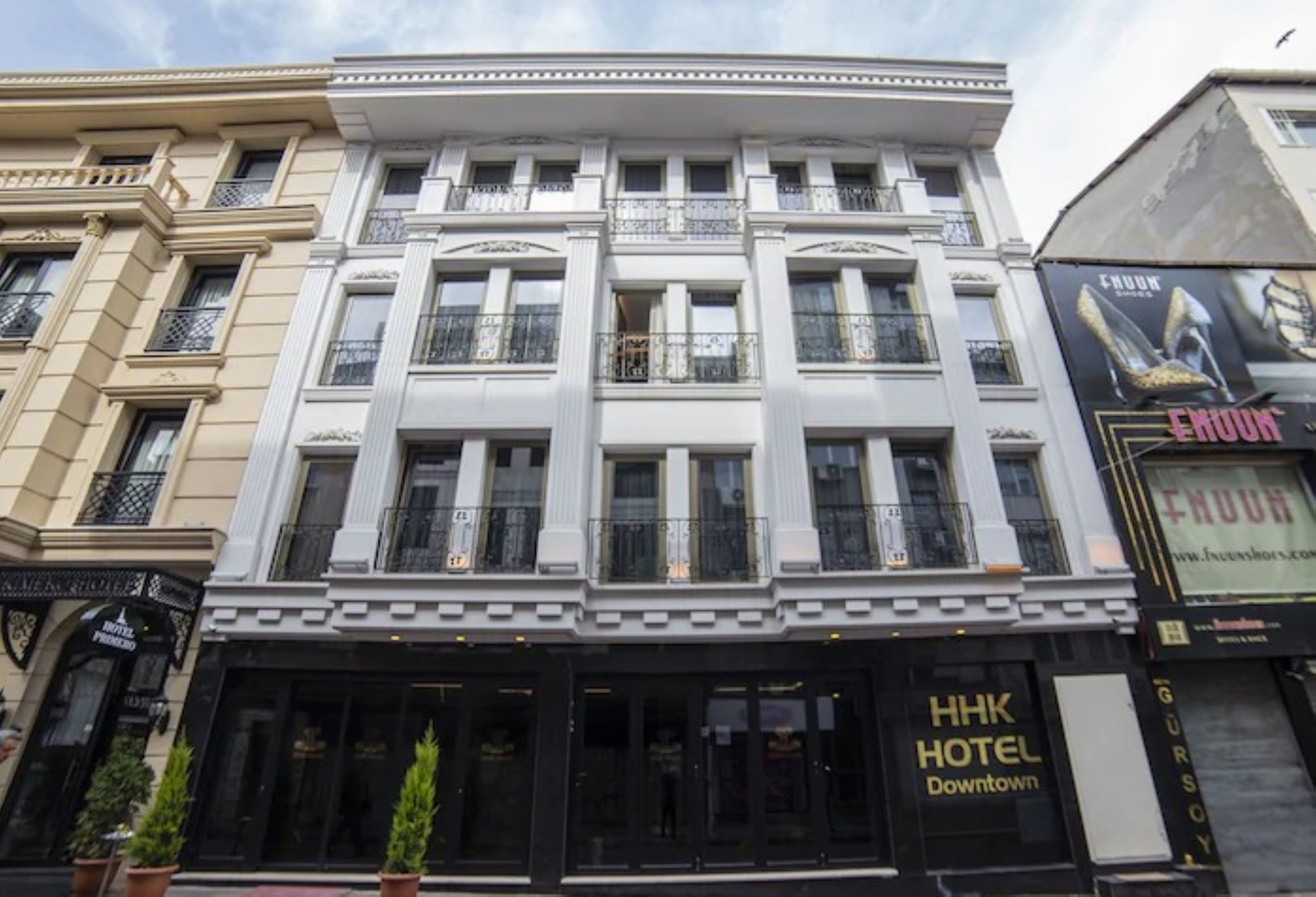 Hhk Hotel Downtown