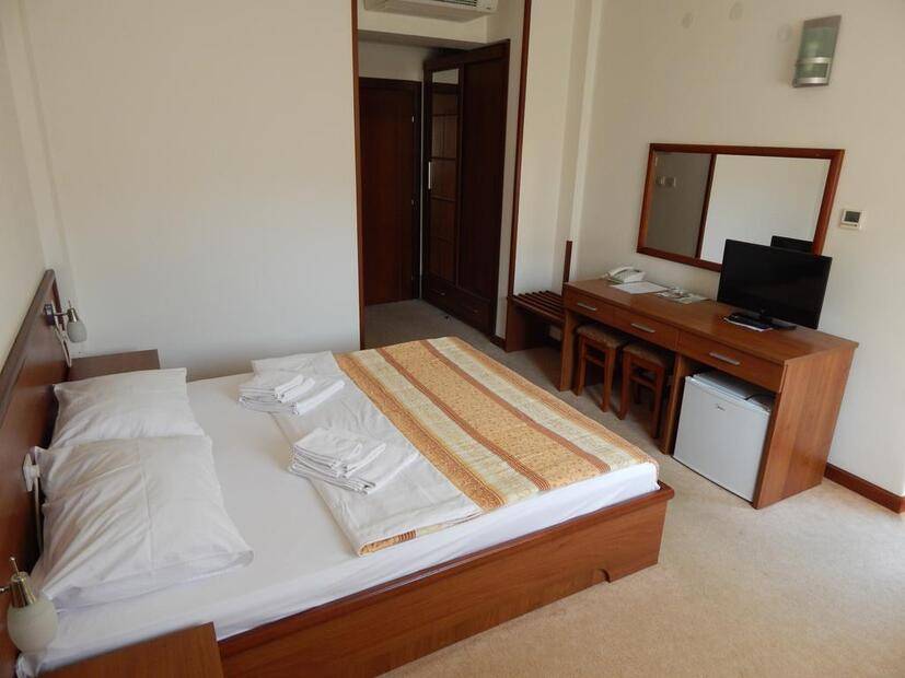 Jelak Hotel