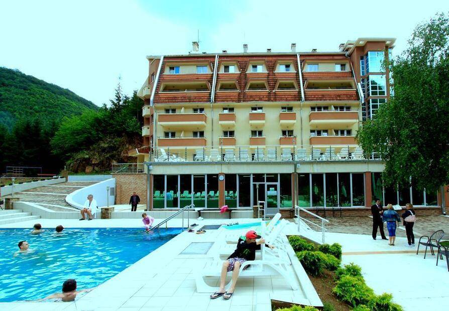 Jelak Hotel