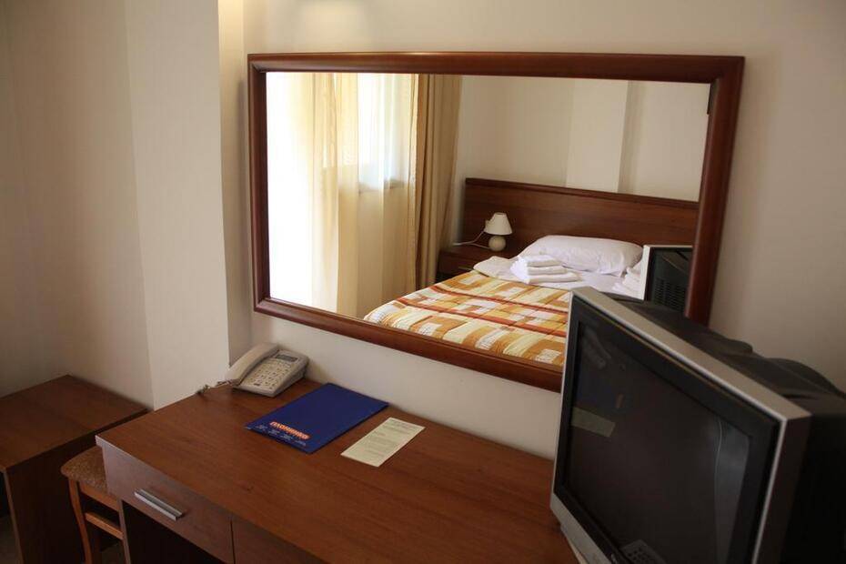 Jelak Hotel
