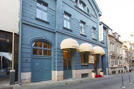 Marquise Hotel