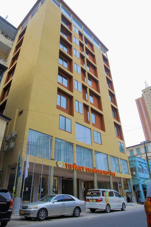 Tiffany Diamond Hotels Makunganya
