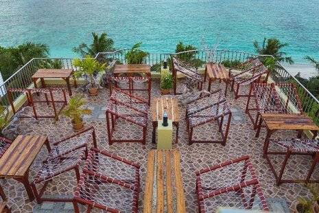 Point Inn