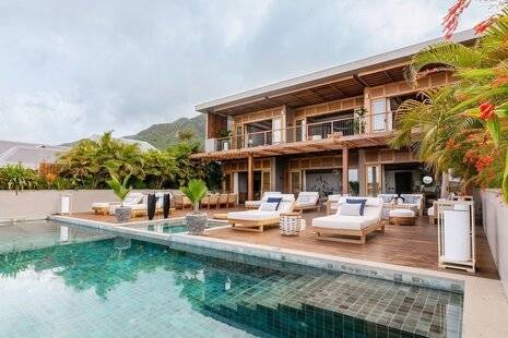 Lescale Resort Marina & Spa