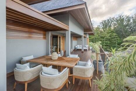 Lescale Resort Marina & Spa