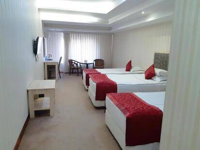 Royal Hotel