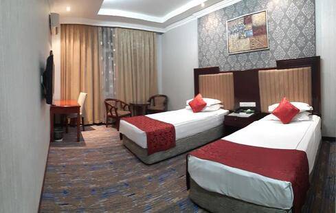 Royal Hotel