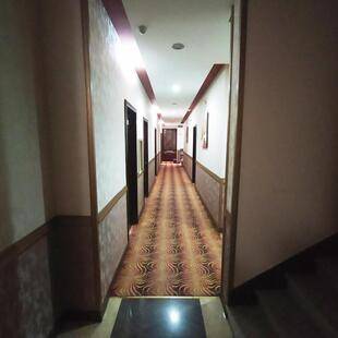 Royal Hotel