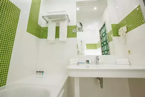 Отель Kazzhol Almaty (Казжол)