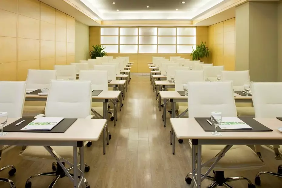 Holiday Inn Istanbul City, an IHG Hotel