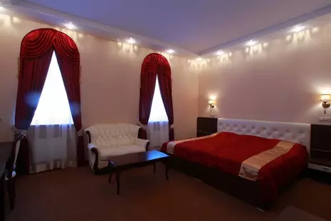 Отель Губернский