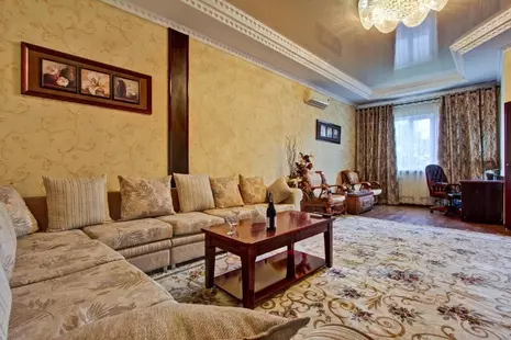 Grand Hotel