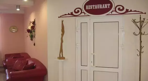 Гостиница Славия