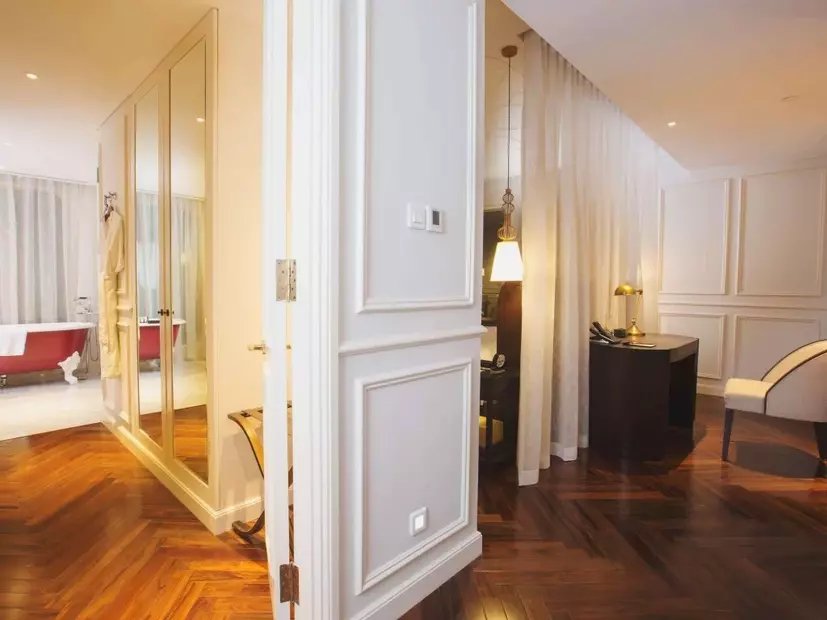 Hôtel des Arts Saigon - MGallery Collection