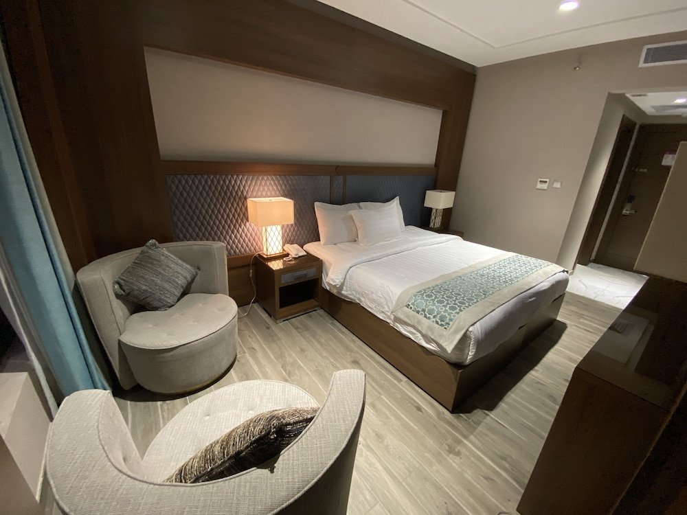 Violet Al Shisha Hotel