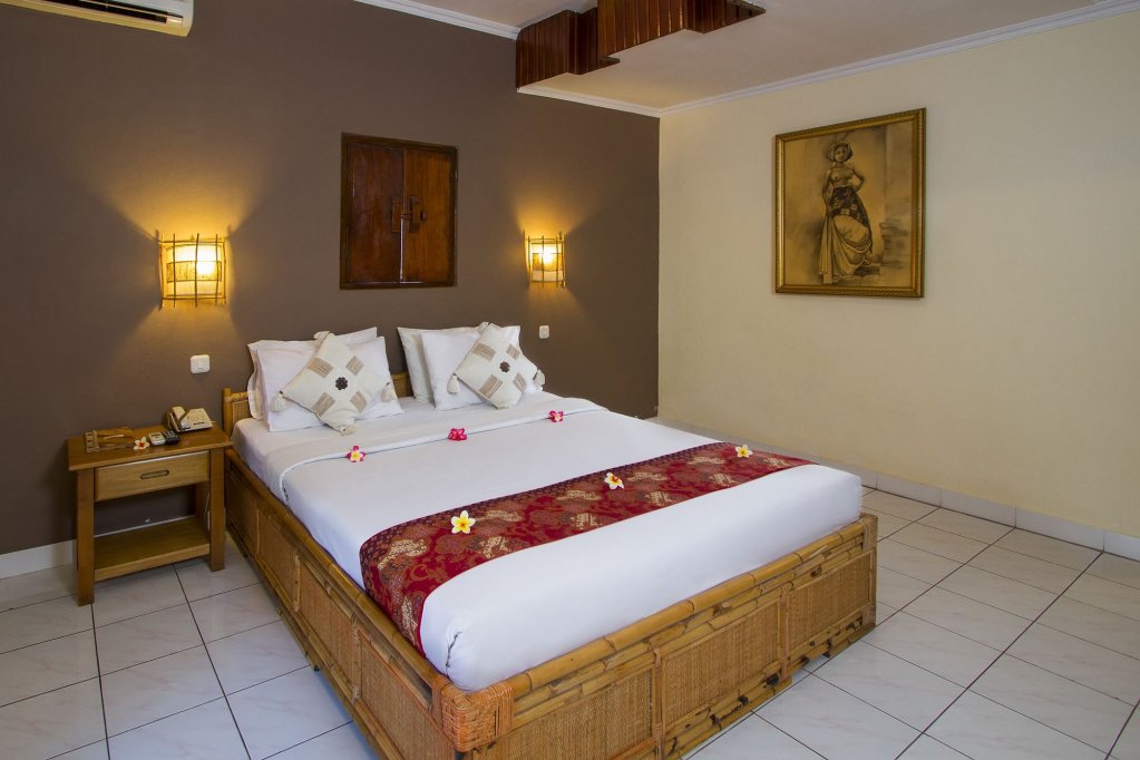 Bali Taman Beach Resort Spa - Lovina