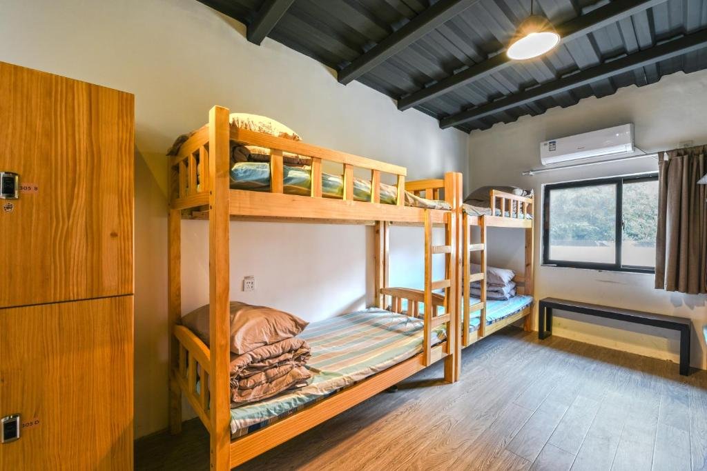 Shanghai Hidden Garden International Youth Hostel