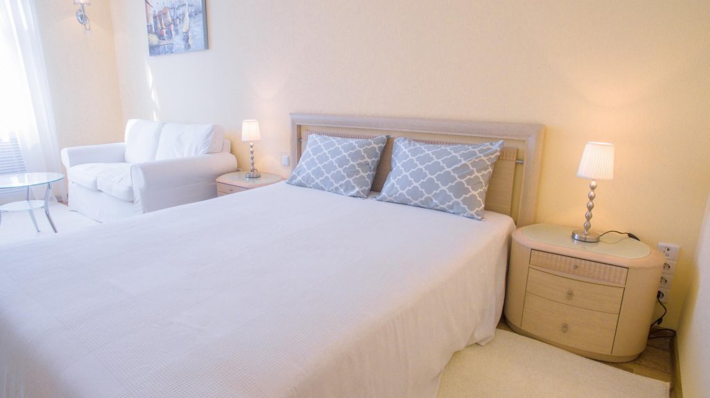 Апартон На Проспекте Независимости 18